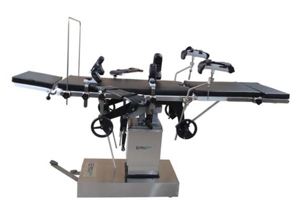 C2液压多功能手术台.jpg